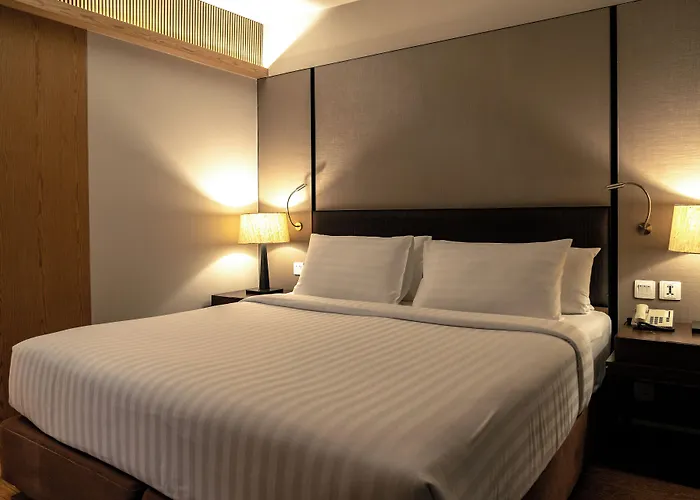 Arcadia Ploenchit Hotel 4*