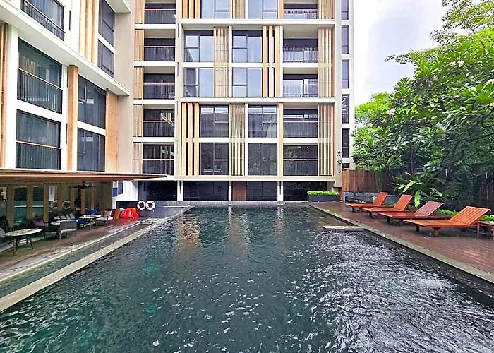 Arcadia Ploenchit